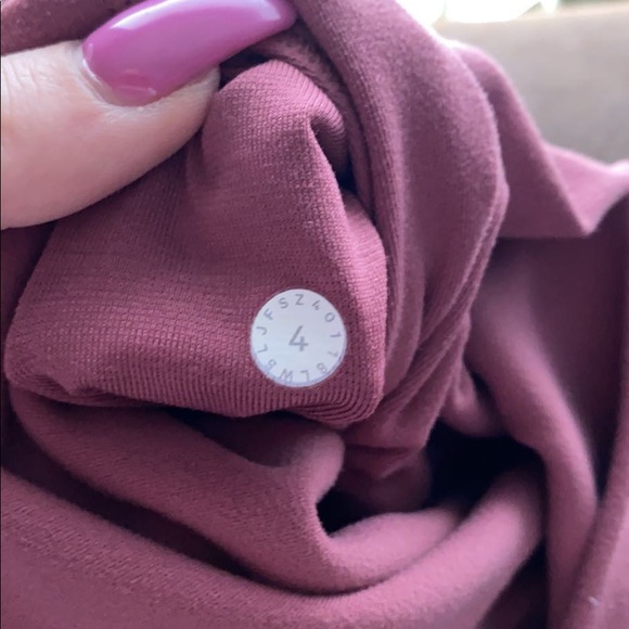 Lululemon Pink Align Leggings, Size 4 - Picture 3 of 4